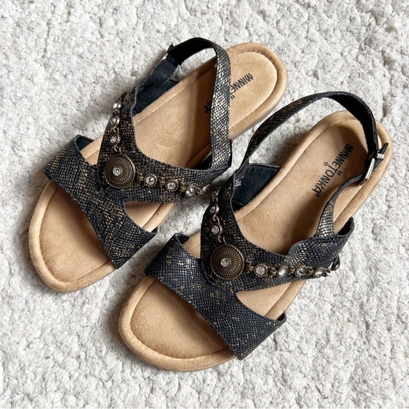 Minnetonka Selene Metallic Rhinestone Black Slingback Sandals Wedges Sz 11WW - Picture 1 of 9